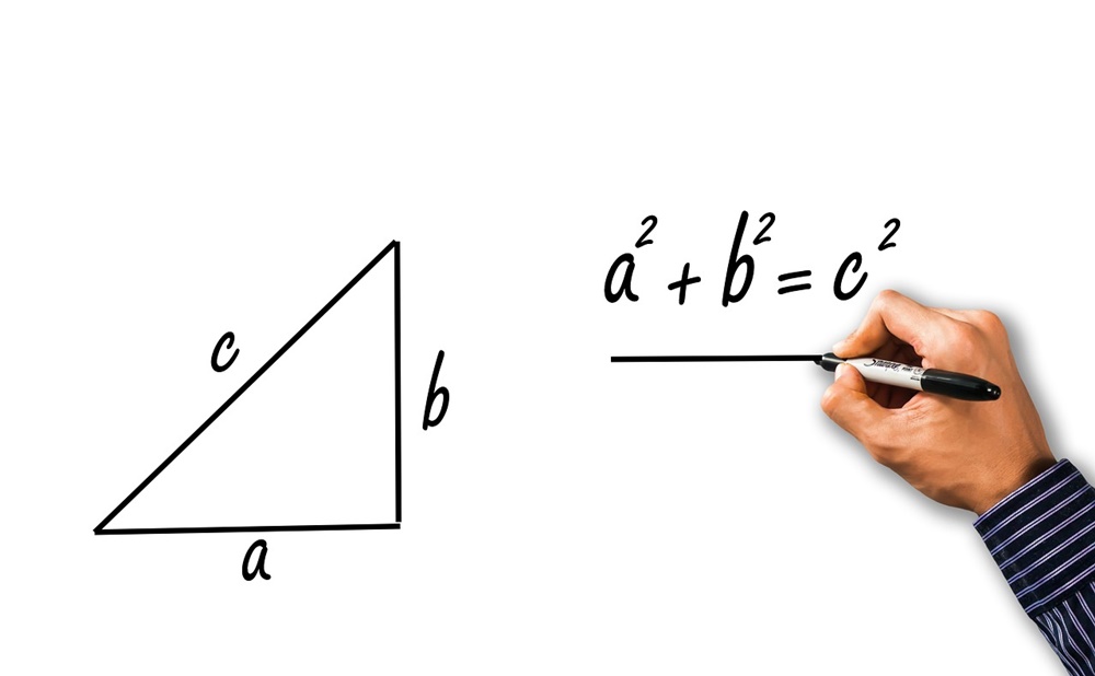 Người làm bài tập về chủ đề Number & Maths cần nắm được các tính từ quan trọng