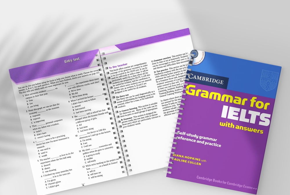 Bạn có thể dùng tài liệu IELTS Speaking là Cambridge Grammar for IELTS